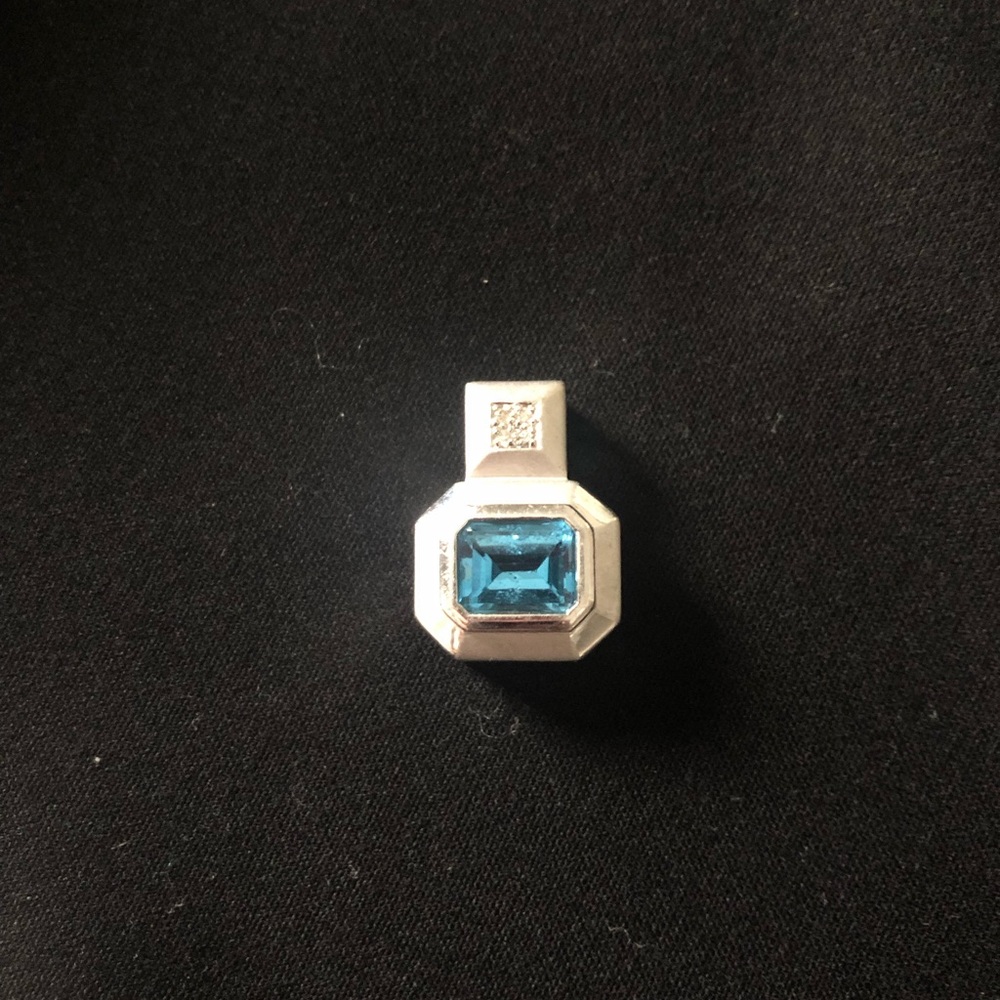 Benari Jewelers Diamond/BlueTopaz Charm White Gold